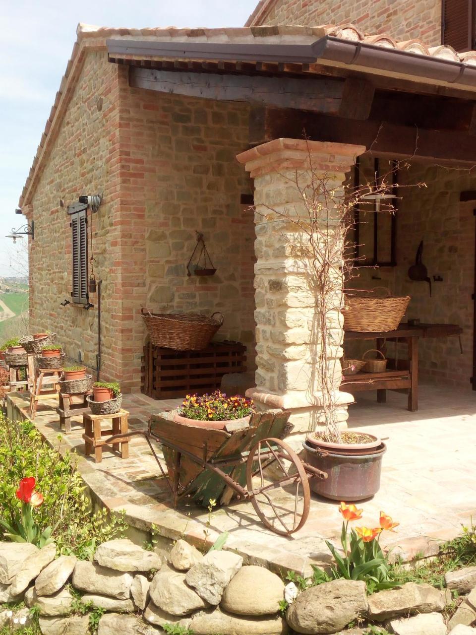 Casale San Martino Agriturismo Bio Sant'Angelo in Pontano Exterior foto